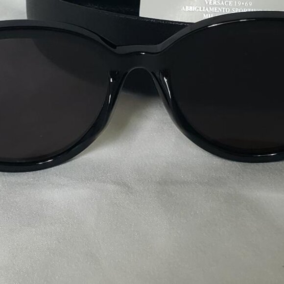 WOMENS VERSACE 19.69 LLV9630 57-17-135 BLACK SUNGLASSES W/CLAM SHELL CASE main image 7